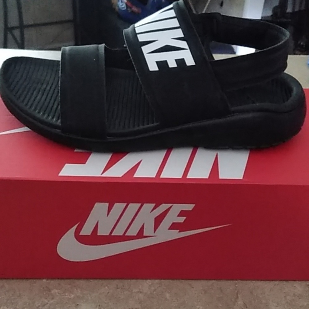 Nike Women Sandels